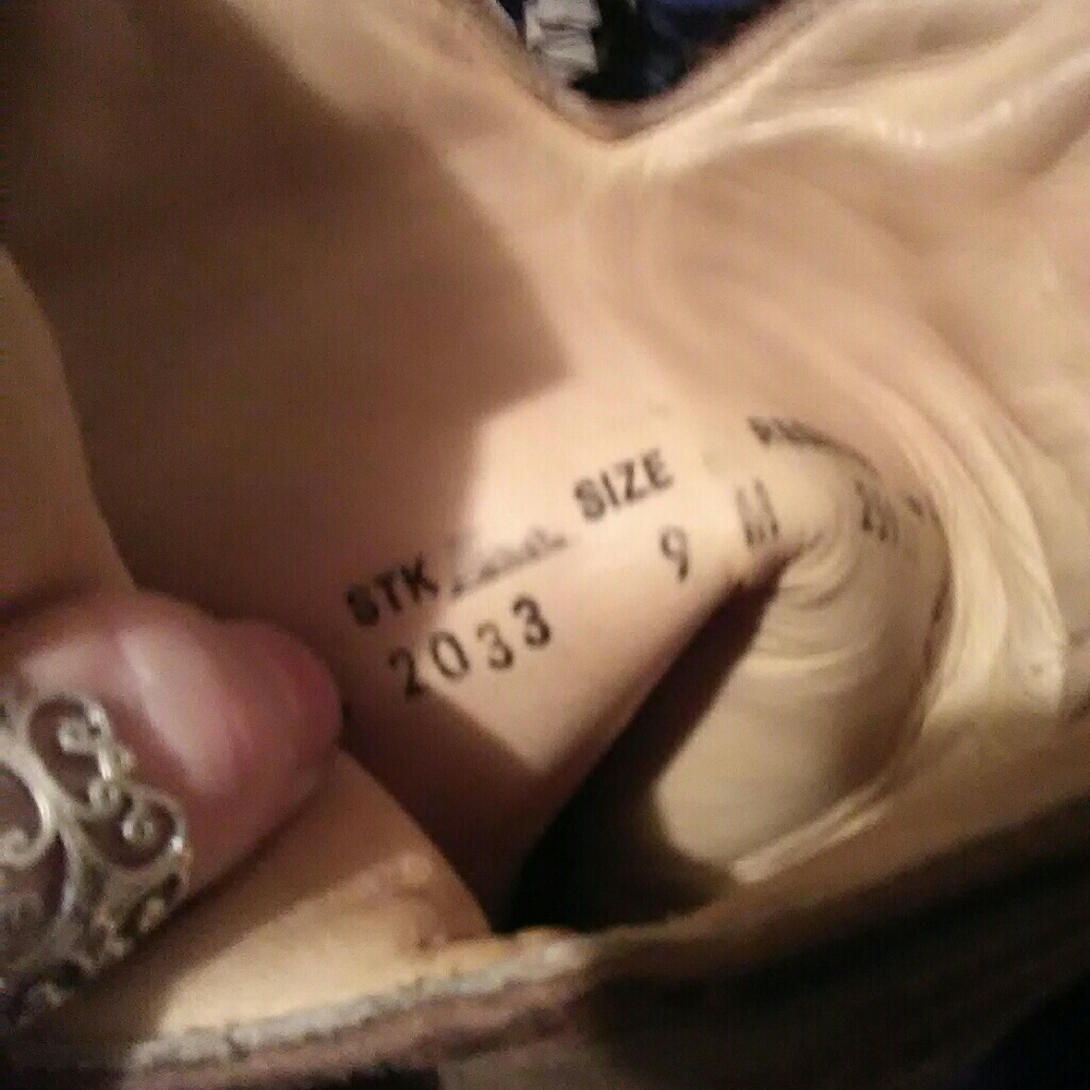 Boots - Picture 2 of 3
